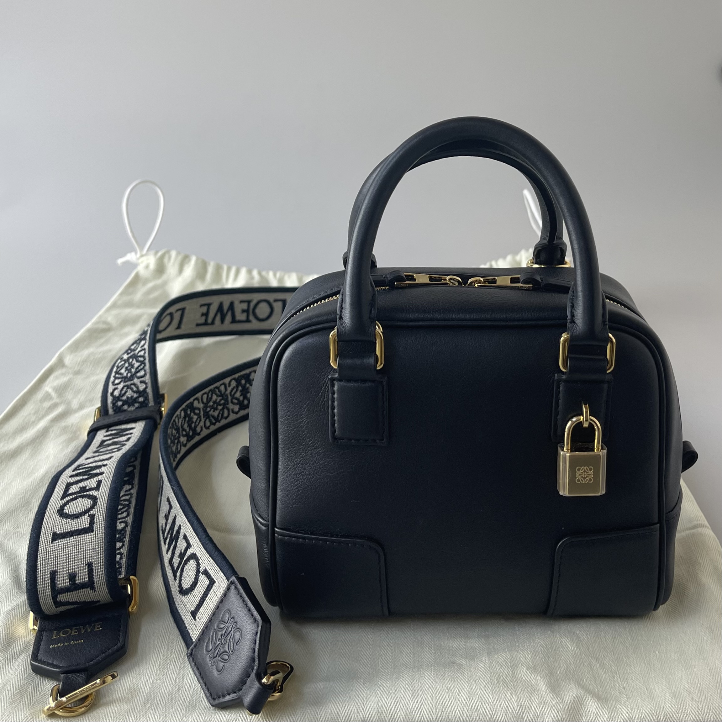 【VINTAGE】LOEWE アマソナ16 ハンドバッグ LOEWE アマソナ16 スクエア バッグ
